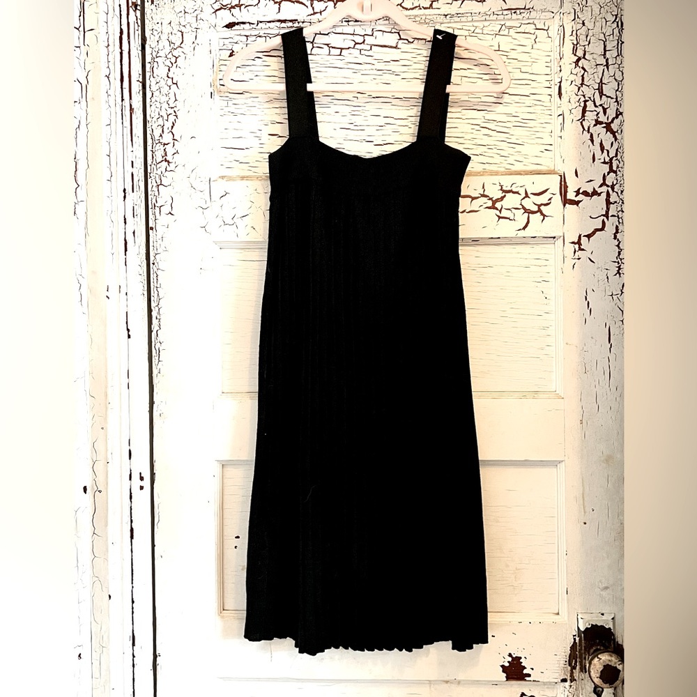 H&M Sleeveless Dress